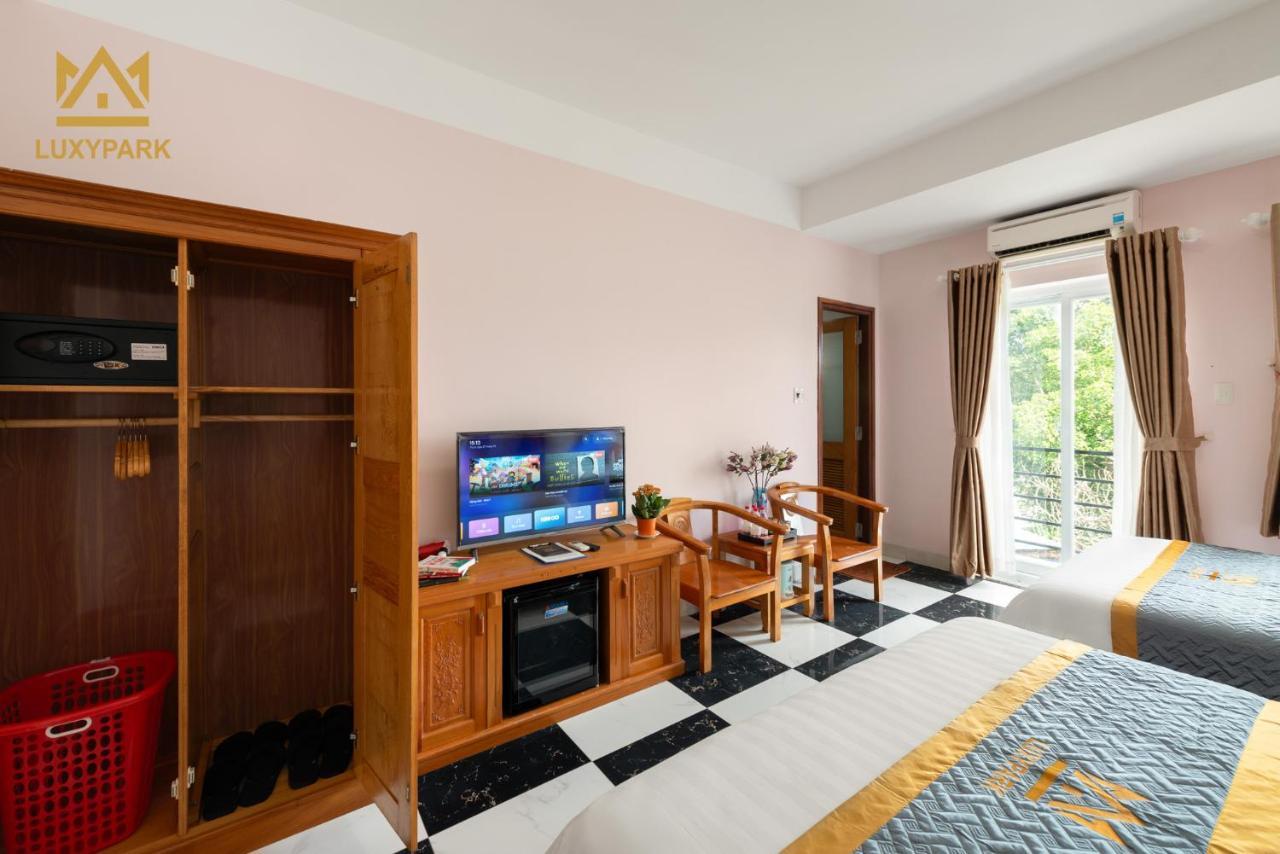 Luxy Park Hotel - Phu Quoc Centre Esterno foto