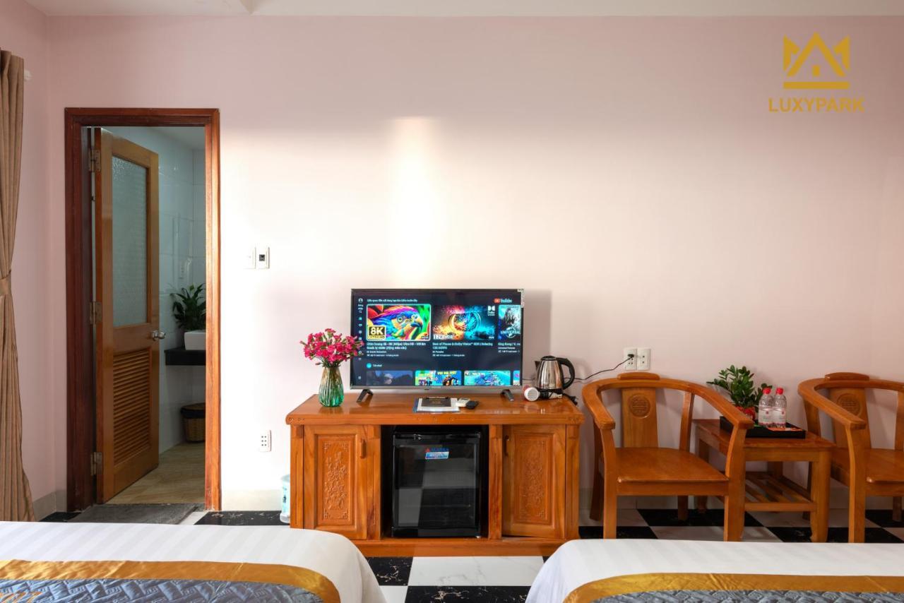 Luxy Park Hotel - Phu Quoc Centre Esterno foto