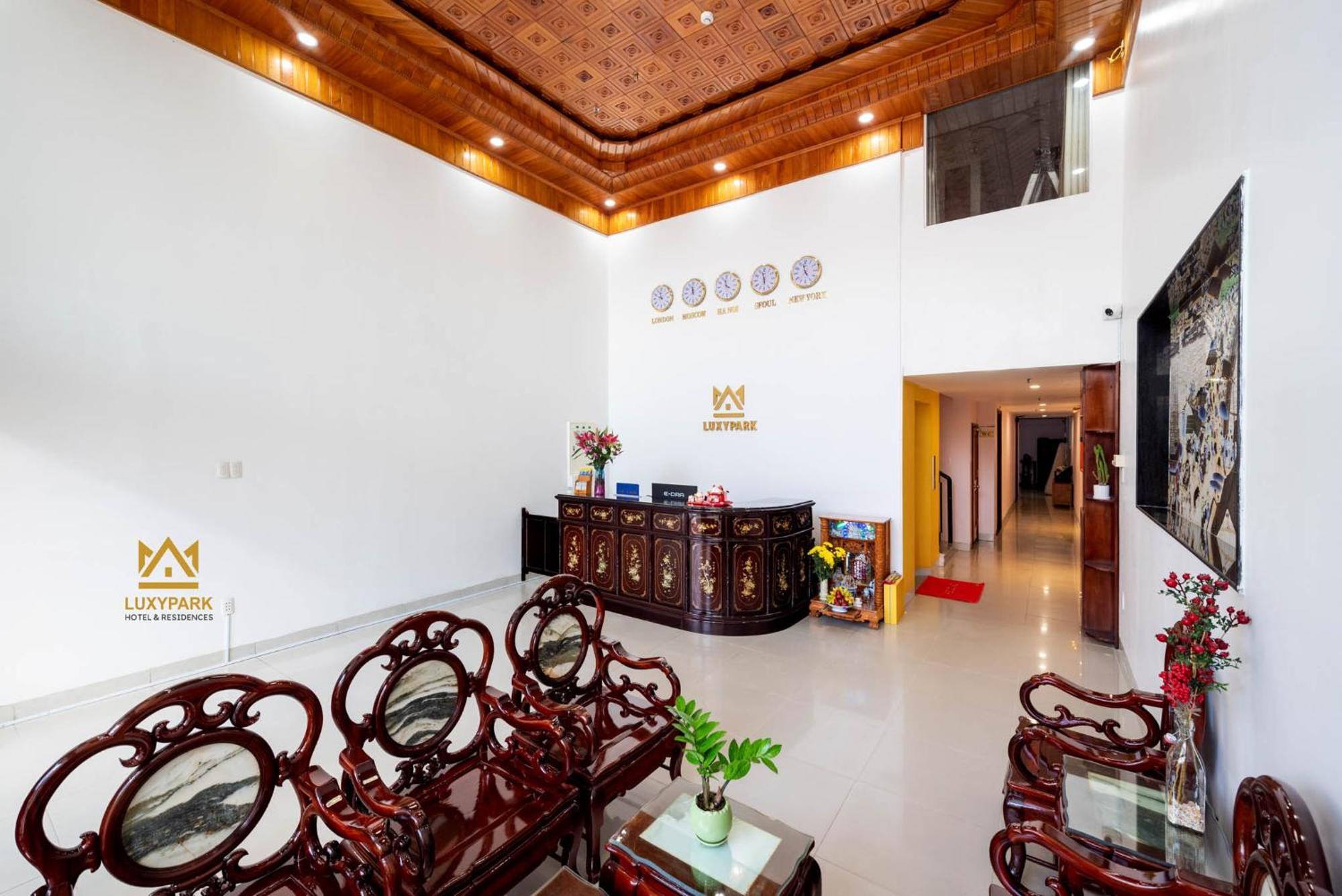 Luxy Park Hotel - Phu Quoc Centre Esterno foto