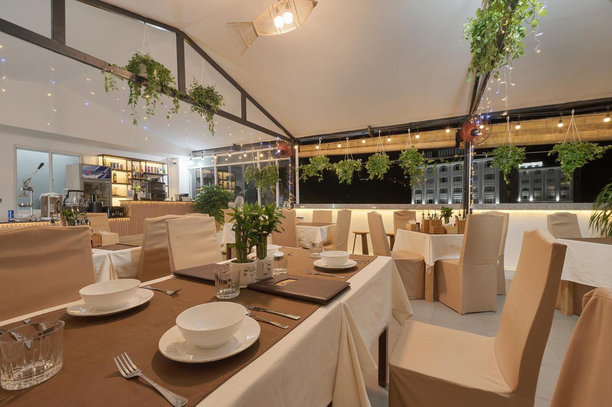 Luxy Park Hotel - Phu Quoc Centre Esterno foto